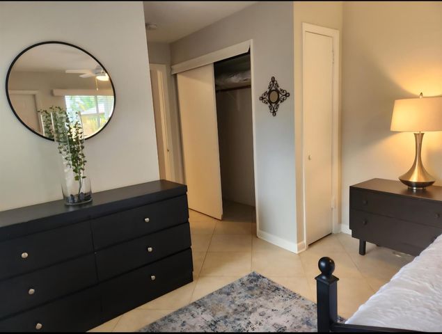 1207 NE 12th Avenue, Fort Lauderdale, FL 33304