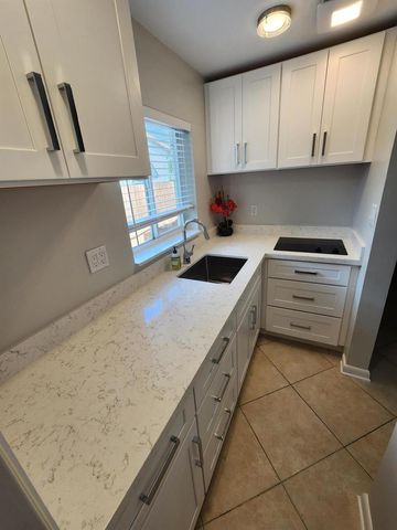 1207 NE 12th Avenue, Fort Lauderdale, FL 33304