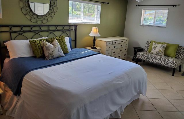 1207 NE 12th Avenue, Fort Lauderdale, FL 33304