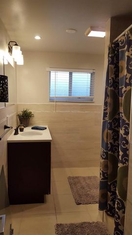 1207 NE 12th Avenue, Fort Lauderdale, FL 33304