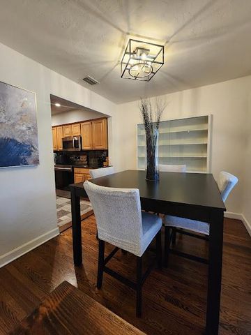 1207 NE 12th Avenue, Fort Lauderdale, FL 33304