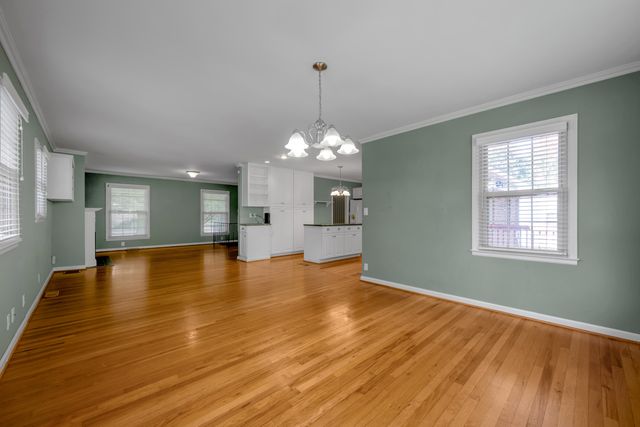 3418 Greentree Road, Lexington, KY 40517