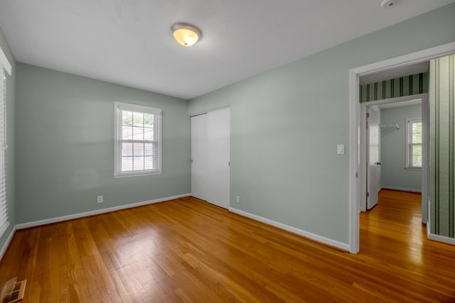 3418 Greentree Road, Lexington, KY 40517