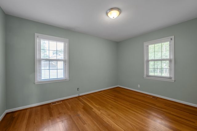 3418 Greentree Road, Lexington, KY 40517
