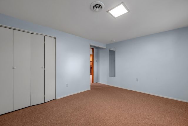 3418 Greentree Road, Lexington, KY 40517