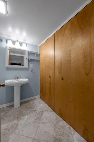 3418 Greentree Road, Lexington, KY 40517