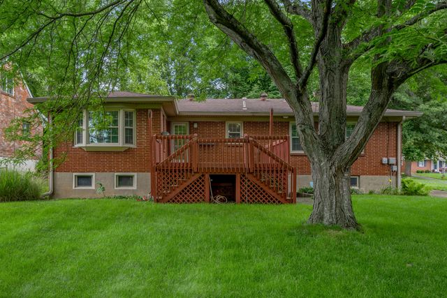 3418 Greentree Road, Lexington, KY 40517
