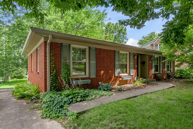 3418 Greentree Road, Lexington, KY 40517