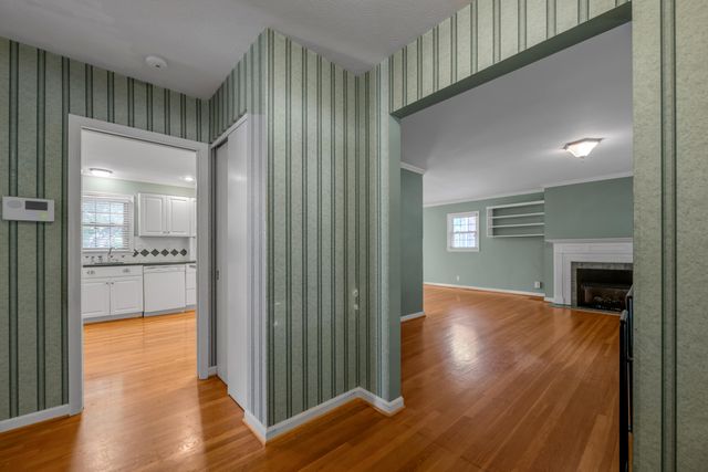 3418 Greentree Road, Lexington, KY 40517