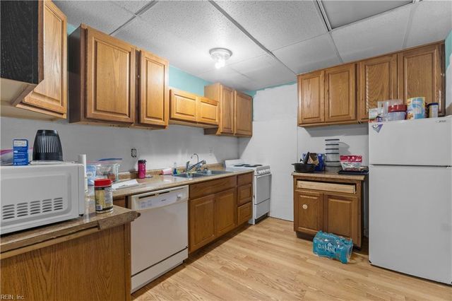 1363 Cypress PL, Chesapeake, VA 23320