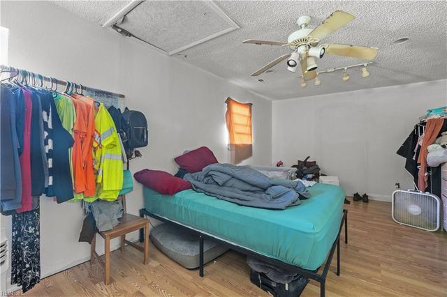 1363 Cypress PL, Chesapeake, VA 23320