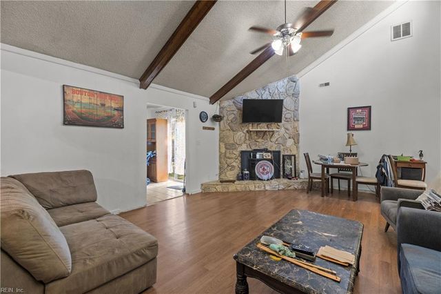 1363 Cypress PL, Chesapeake, VA 23320