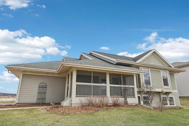 1021 Susan Crest, Black Earth, WI 53515