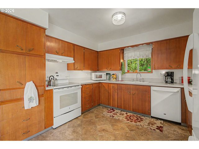 1016 Ne 10TH Ave, Hillsboro, OR 97124