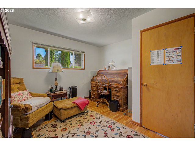1016 Ne 10TH Ave, Hillsboro, OR 97124