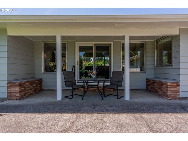 1016 Ne 10TH Ave, Hillsboro, OR 97124