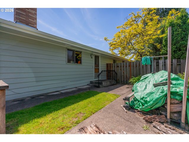 1016 Ne 10TH Ave, Hillsboro, OR 97124