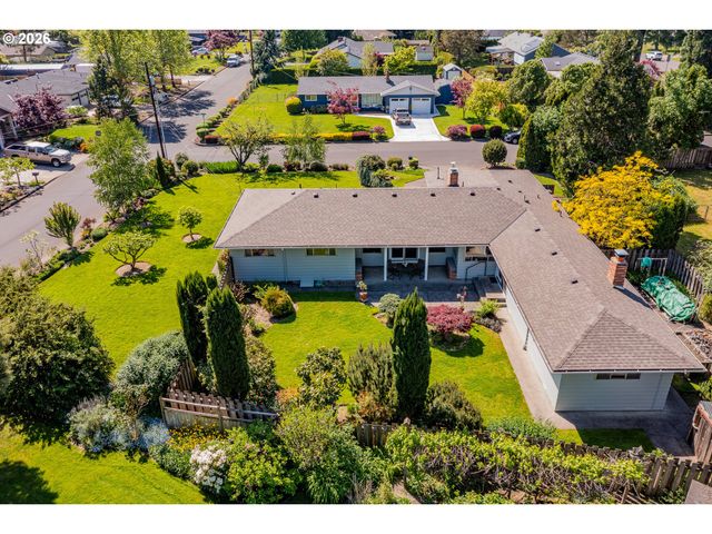 1016 Ne 10TH Ave, Hillsboro, OR 97124