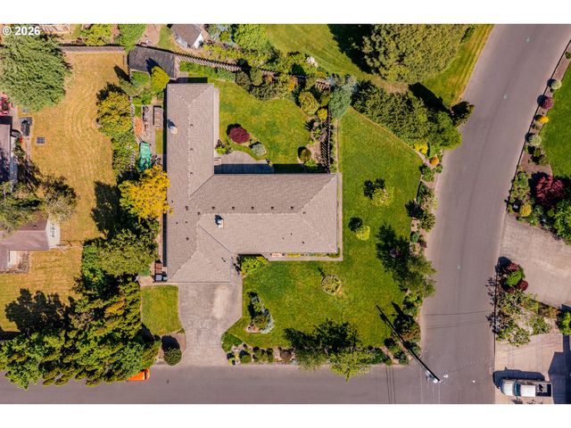 1016 Ne 10TH Ave, Hillsboro, OR 97124