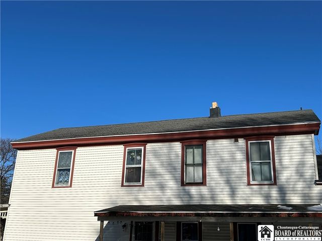 5 Pearl Street, Hanover, NY 14062