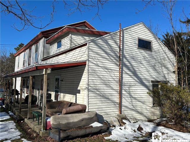 5 Pearl Street, Hanover, NY 14062