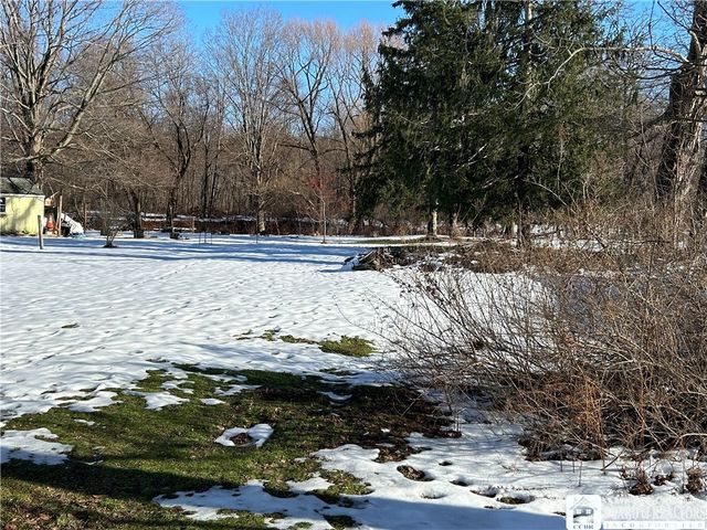 5 Pearl Street, Hanover, NY 14062