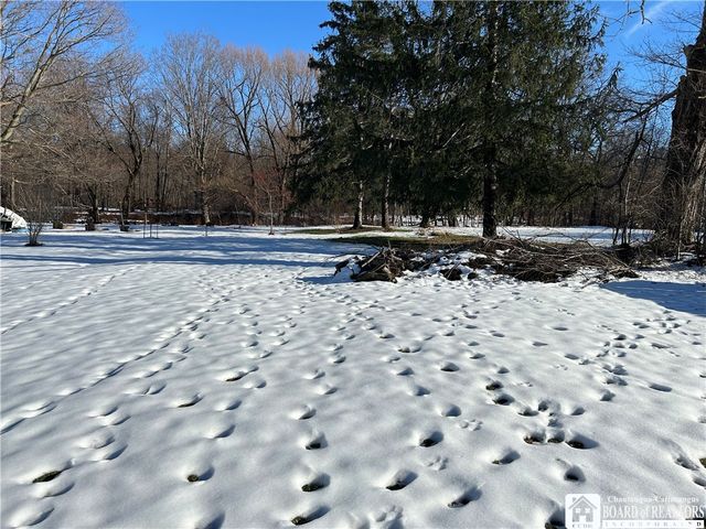 5 Pearl Street, Hanover, NY 14062