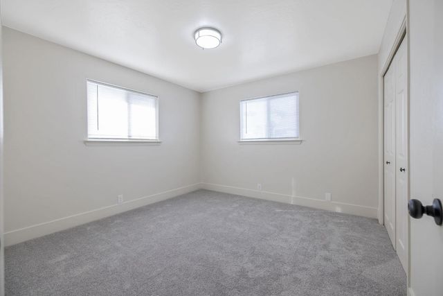 364 S Newman Rd, Tipton, CA 93272