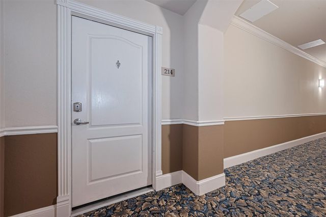 1711 Old Spanish Trail 214, Houston, TX 77054