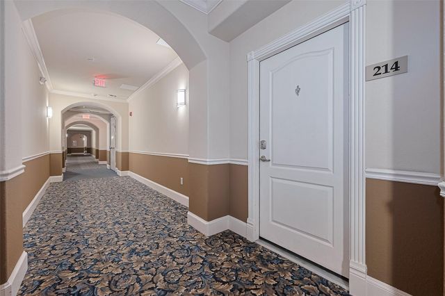1711 Old Spanish Trail 214, Houston, TX 77054