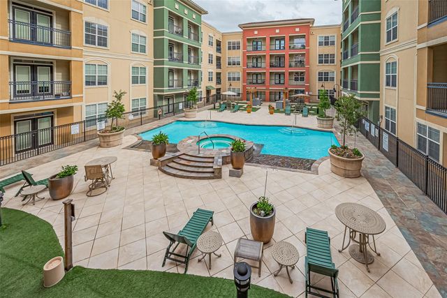 1711 Old Spanish Trail 214, Houston, TX 77054