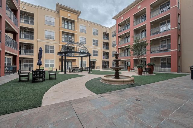 1711 Old Spanish Trail 214, Houston, TX 77054