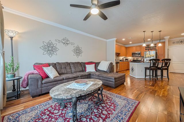 1711 Old Spanish Trail 214, Houston, TX 77054
