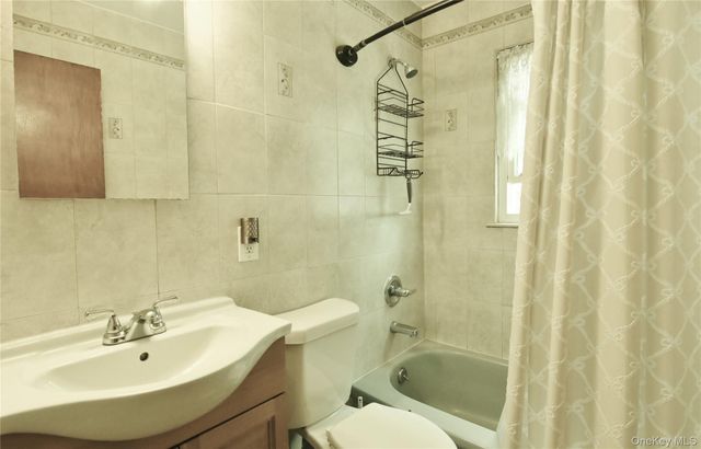201 Bennett Avenue, Yonkers, NY 10701