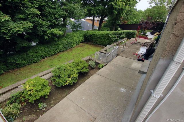 201 Bennett Avenue, Yonkers, NY 10701