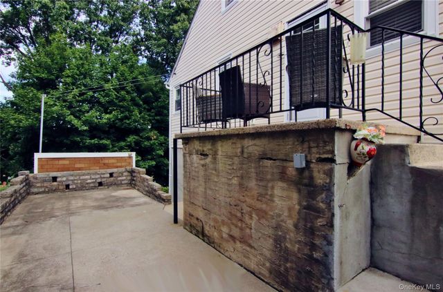201 Bennett Avenue, Yonkers, NY 10701