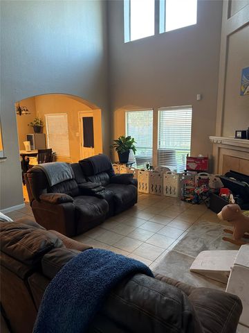 2311 Diamond Springs Drive, Pearland, TX 77584