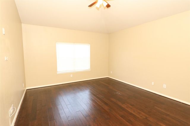 2311 Diamond Springs Drive, Pearland, TX 77584