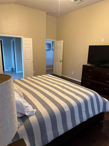 2311 Diamond Springs Drive, Pearland, TX 77584