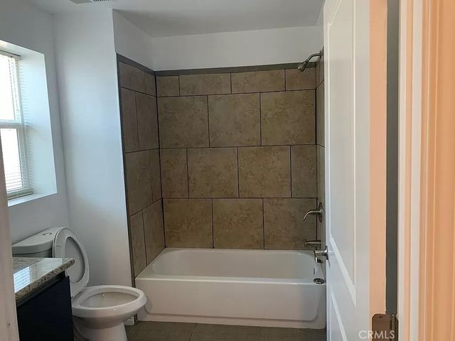 11442 Victory Boulevard 303, North Hollywood, CA 91606