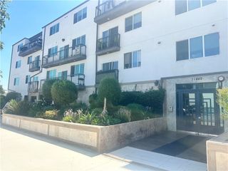 11442 Victory Boulevard 303, North Hollywood, CA 91606