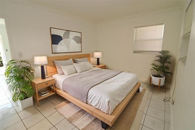 1341 NE 5th Ter 1, Fort Lauderdale, FL 33304