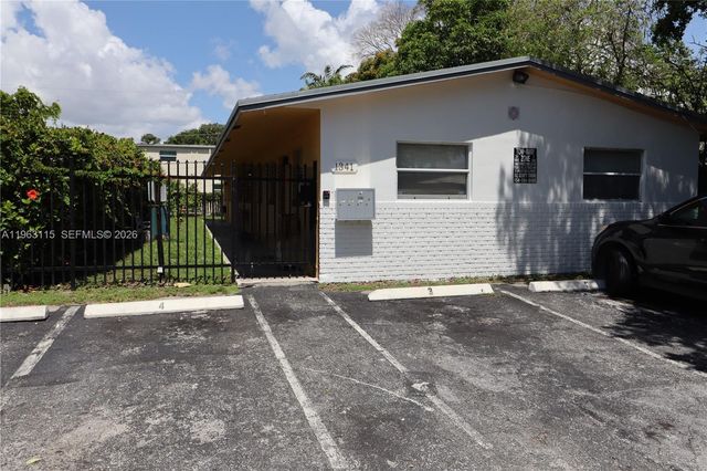 1341 NE 5th Ter 1, Fort Lauderdale, FL 33304