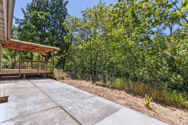 24895 Skyland Road, Los Gatos, CA 95033