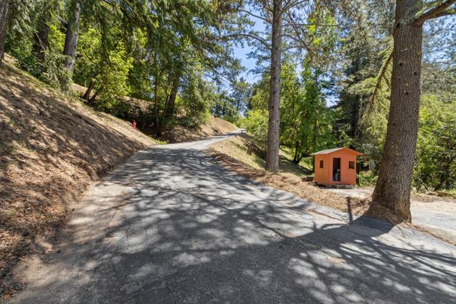 24895 Skyland Road, Los Gatos, CA 95033