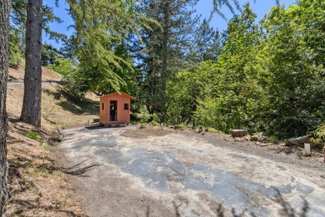 24895 Skyland Road, Los Gatos, CA 95033