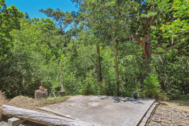 24895 Skyland Road, Los Gatos, CA 95033