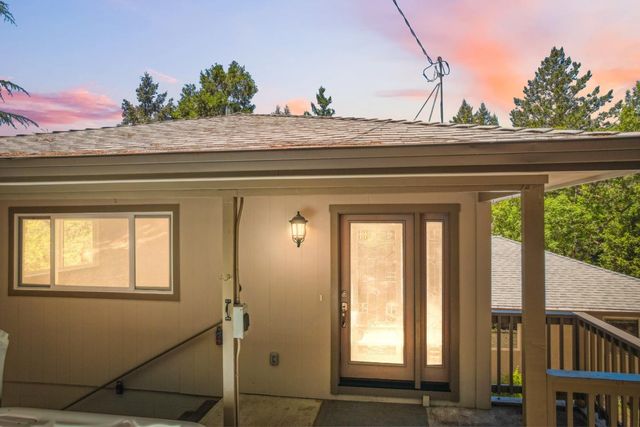 24895 Skyland Road, Los Gatos, CA 95033