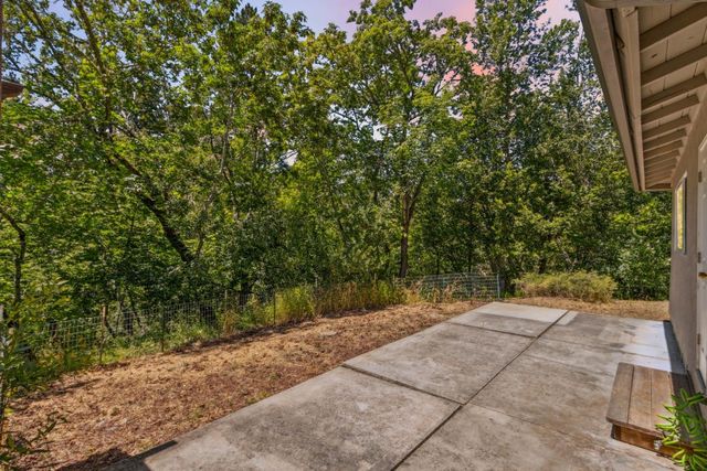 24895 Skyland Road, Los Gatos, CA 95033