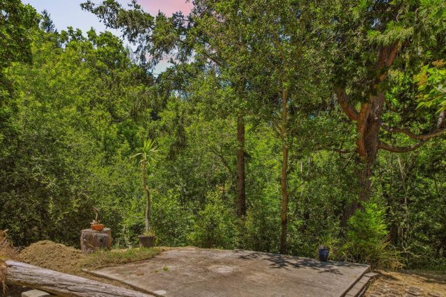 24895 Skyland Road, Los Gatos, CA 95033